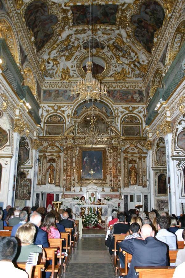 Il Sottano Del Conte Hotel Conversano Kültér fotó